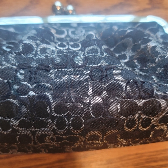 NWT Coach CC Signature Black Silver Gray Pewter Small Wristlet Bag Clutch Purse - Picture 2 of 8